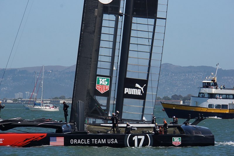 Bravo à Oracle, vainqueur avec le gilet Forward sailing