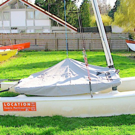 Forward Sailing - Hiverner son cata de sport avec un Taud